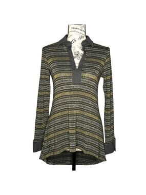 Laila Jayde (XS) Shimmer Stripe Collar Long Sleeve High Low Metallic Knit Top
